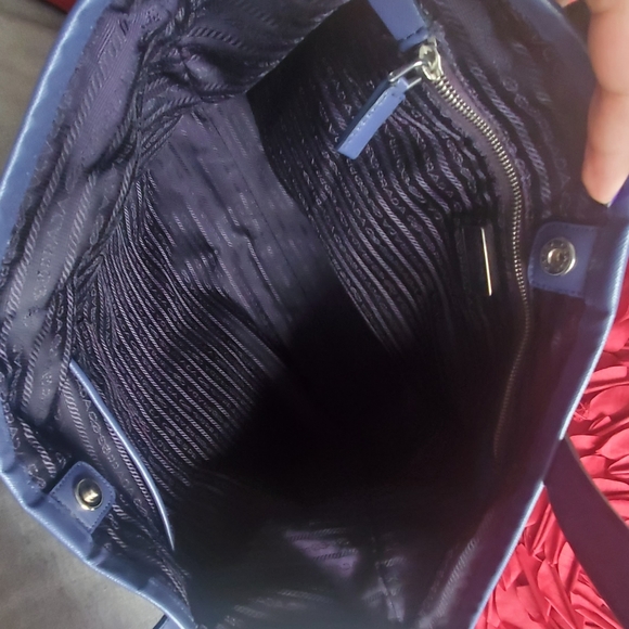 💗💗Prada Tote Bag Authentic💗💗 - Picture 3 of 9